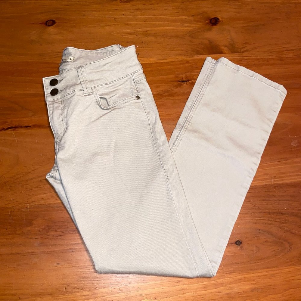 CAbi Straight Jeans -- Size 8 -- Style #406